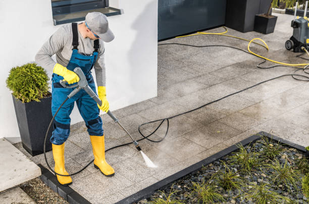 Why Choose Our Certified Pressure Washing Experts for Your Project Needs in Vinton, TX?